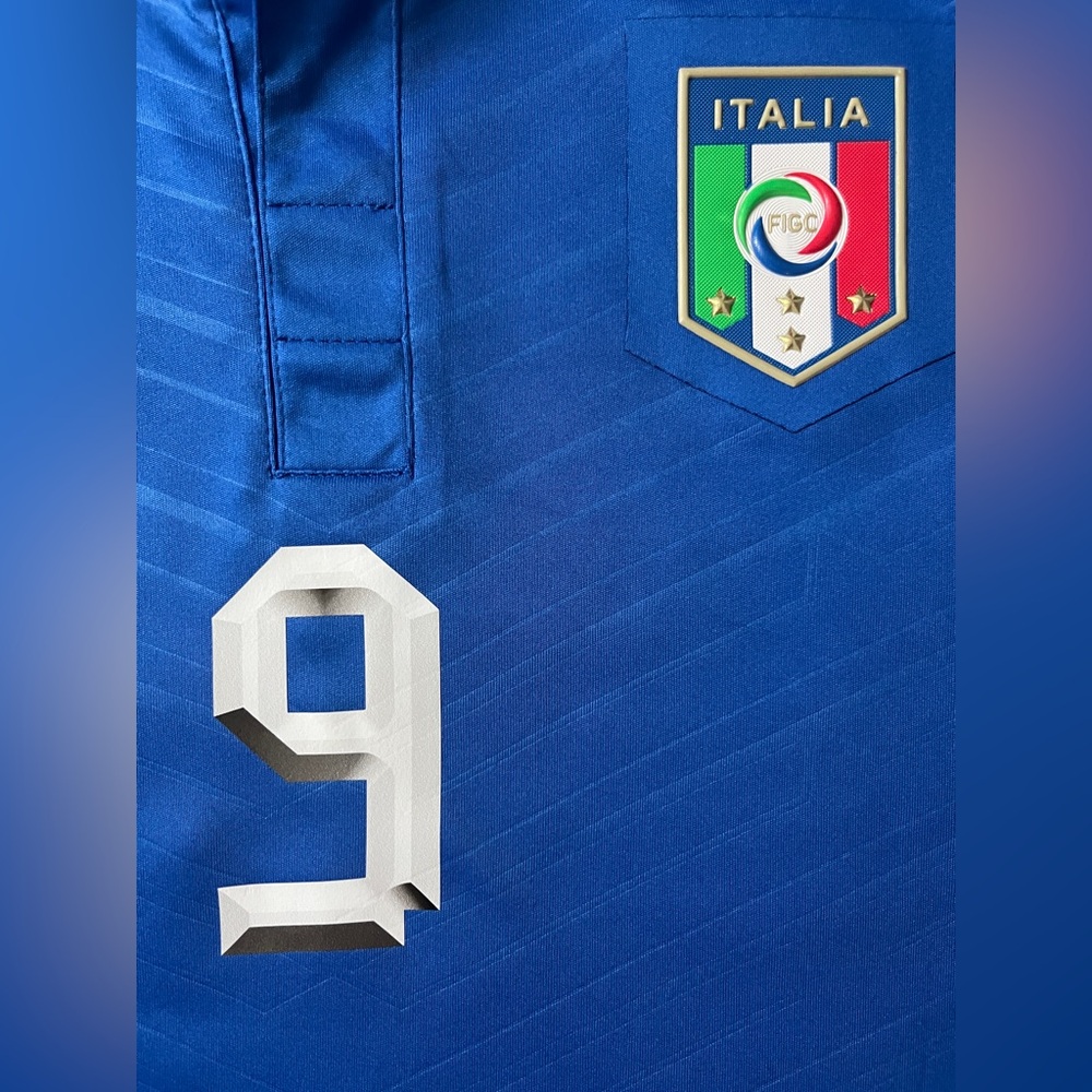 Balotelli #9 Italy 2012 Retro Soccer Jersey Home Blue Euro - Picture 6 of 7